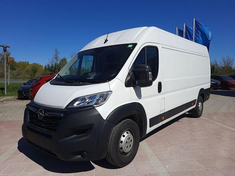 Gebraucht Opel Movano 166 PS (122 kW) 2024 Cassablanca weiß Van