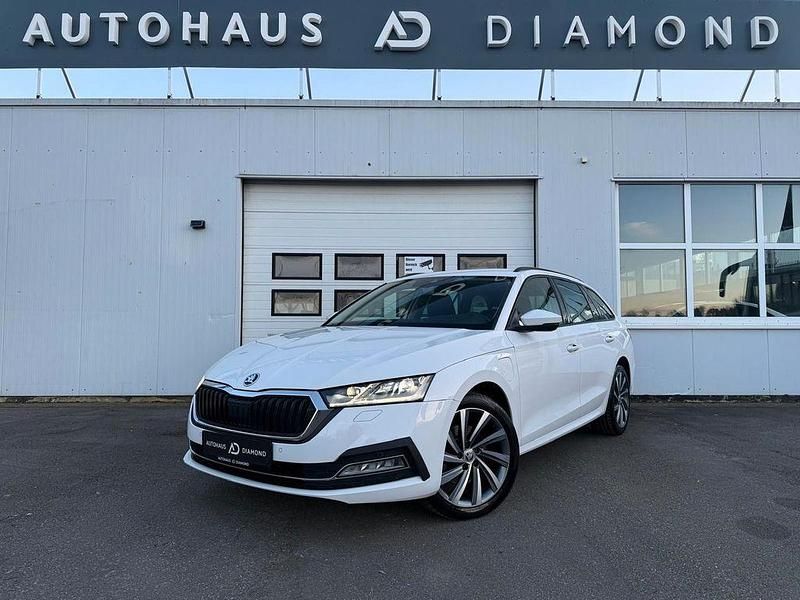 Gebraucht Skoda Octavia First Edition 150 PS (110 kW) 2020 Weiß Kombi