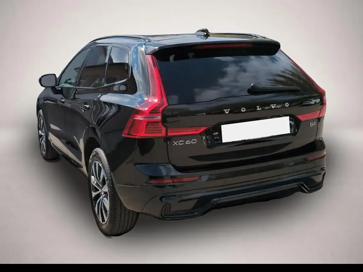 Gebraucht Volvo XC60 Plus 197 PS (144 kW) 2023 Manufacturer SUV