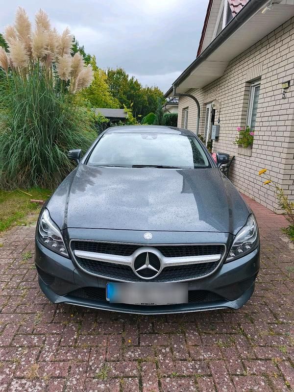 Andere farben Gebraucht 2016 Mercedes CLS350 Coupé | 32.500 € (Etwas zu teuer) - Bild 1/4