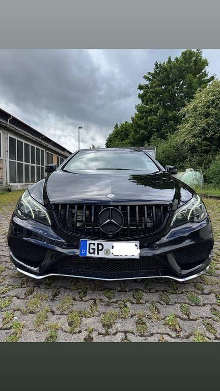 Gebraucht Mercedes E350 AMG 252 PS (185 kW) 2014 Schwarz Coupé