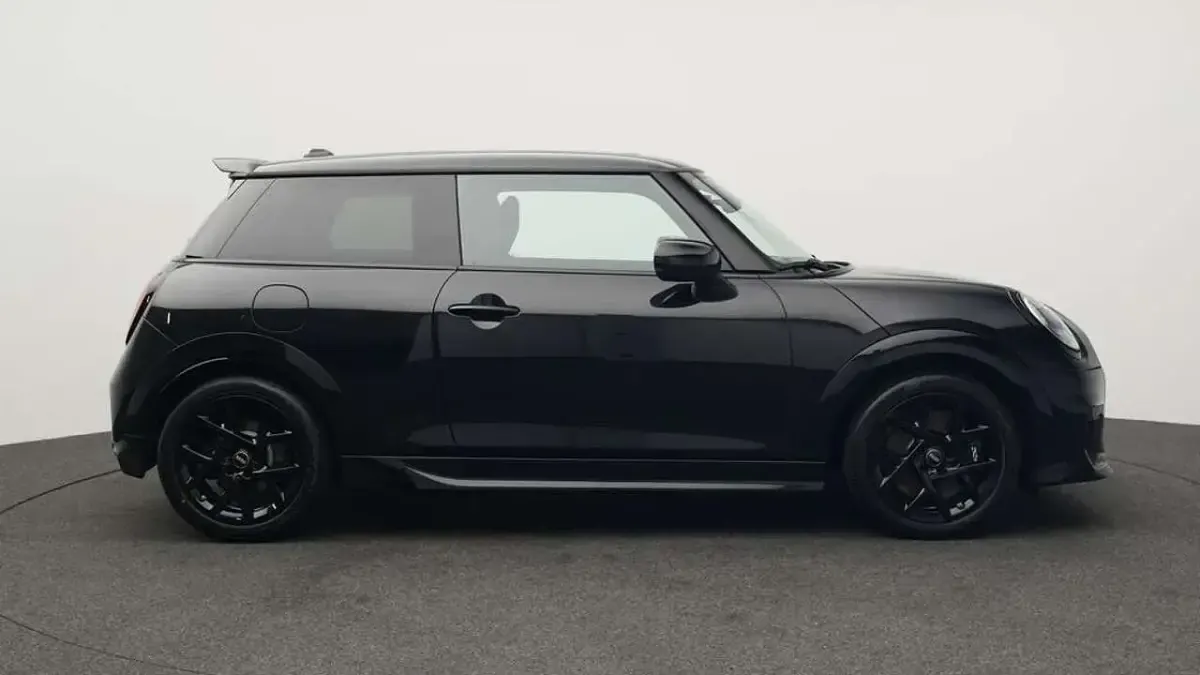 Gebraucht Mini John Cooper Works 156 PS (114 kW) 2025 Schwarz Kleinwagen
