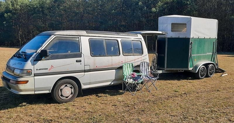 Gebraucht Mitsubishi L300 112 PS (82 kW) 1993 Silber Van / Kleinbus