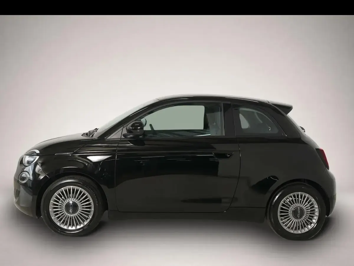 Gebraucht Fiat 500e Icon 69 kW (95 PS) 2023 Manufacturer Limousine