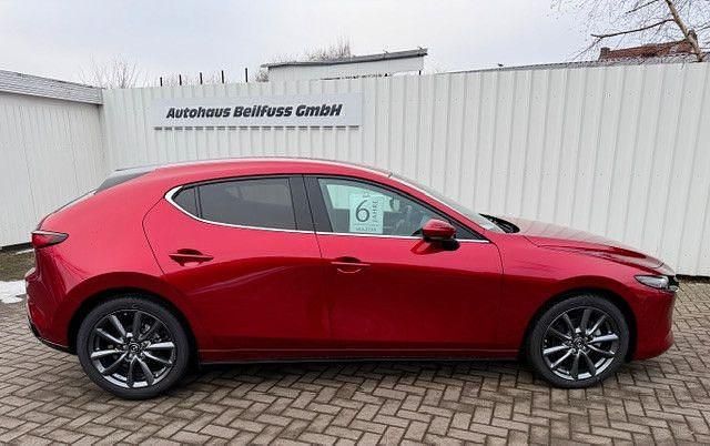 Neu Mazda 3 Exclusive-Line 140 PS (102 kW) 2026 Rot Limousine