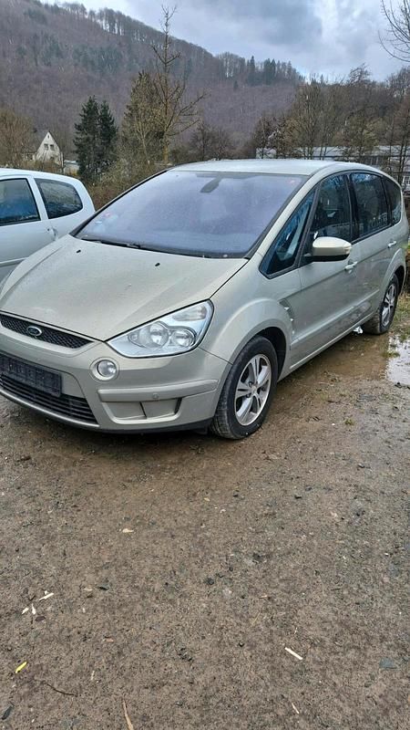 Gebraucht Ford S-MAX S 140 PS (102 kW) 2009 Van / Kleinbus