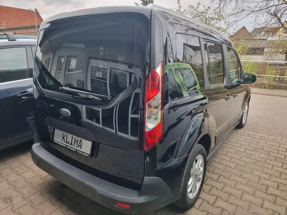 Gebraucht Ford Tourneo Connect Trend 101 PS (74 kW) 2020 Schwarz Van / Kleinbus