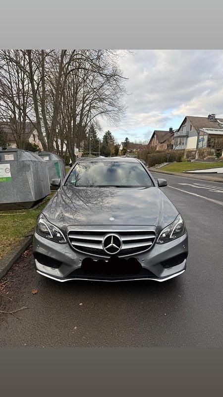 Gebraucht Mercedes E200 AMG line 136 PS (100 kW) 2016 Grau Limousine