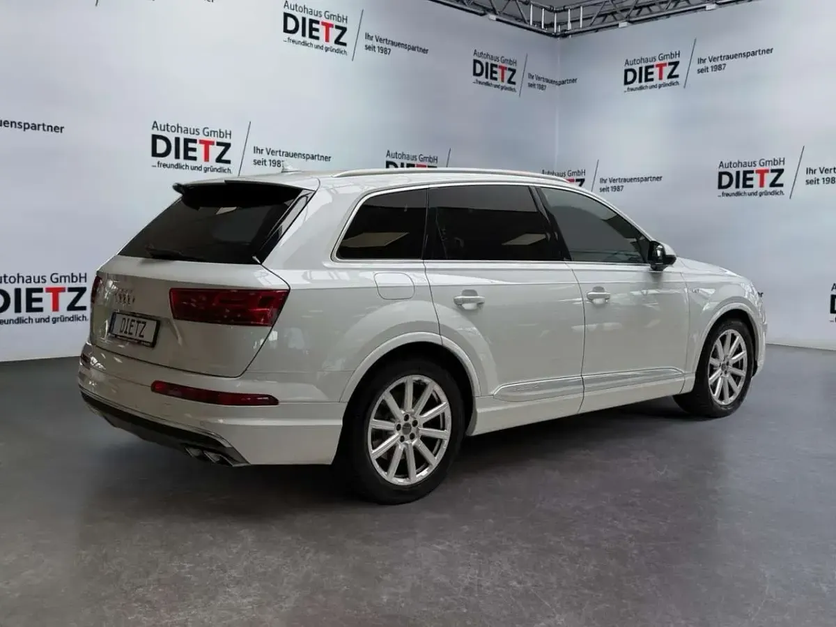 Gebraucht Audi SQ7 Sport 435 PS (319 kW) 2016 Weiß SUV
