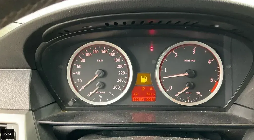 Käytetty BMW 525 Performance 177 HP (130 kW) 2005 Sininen Farmari