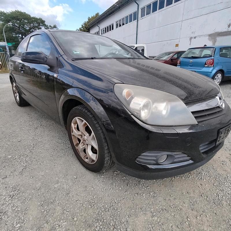 Schwarz Gebraucht 2006 Opel Astra GTC Coupé | 1.000 € (Superpreis) - Bild 1/4