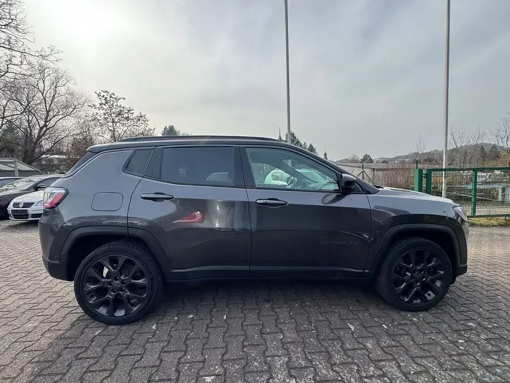 Gebraucht Jeep Compass 179 PS (131 kW) 2020 Grau SUV