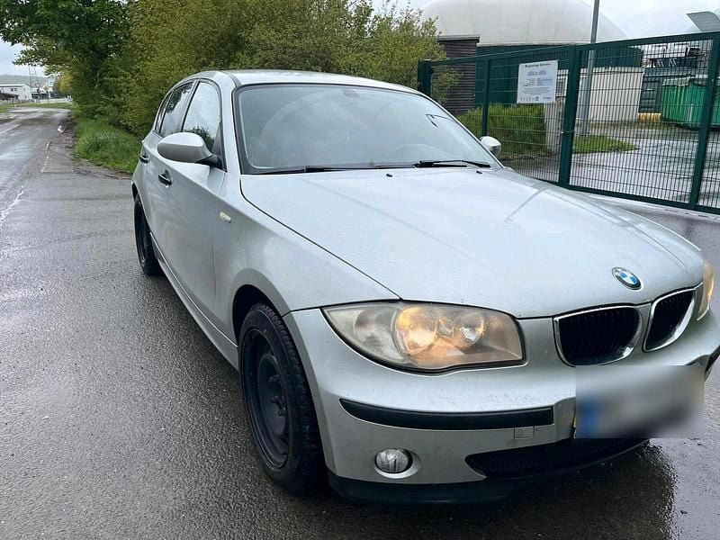 Gebraucht BMW 118 143 PS (105 kW) 2006 Silber Kleinwagen