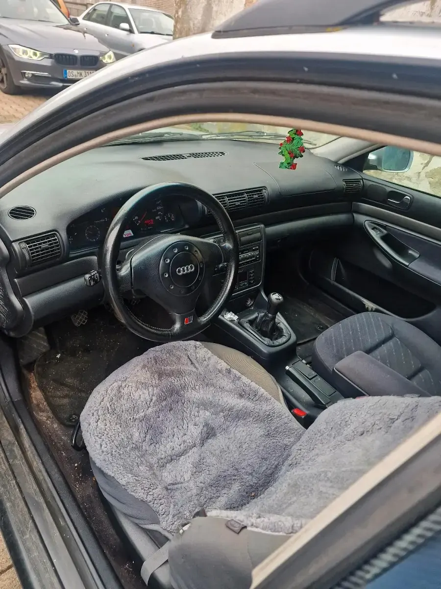 Gebraucht Audi A4 150 PS (110 kW) 1996 Blau Kombi