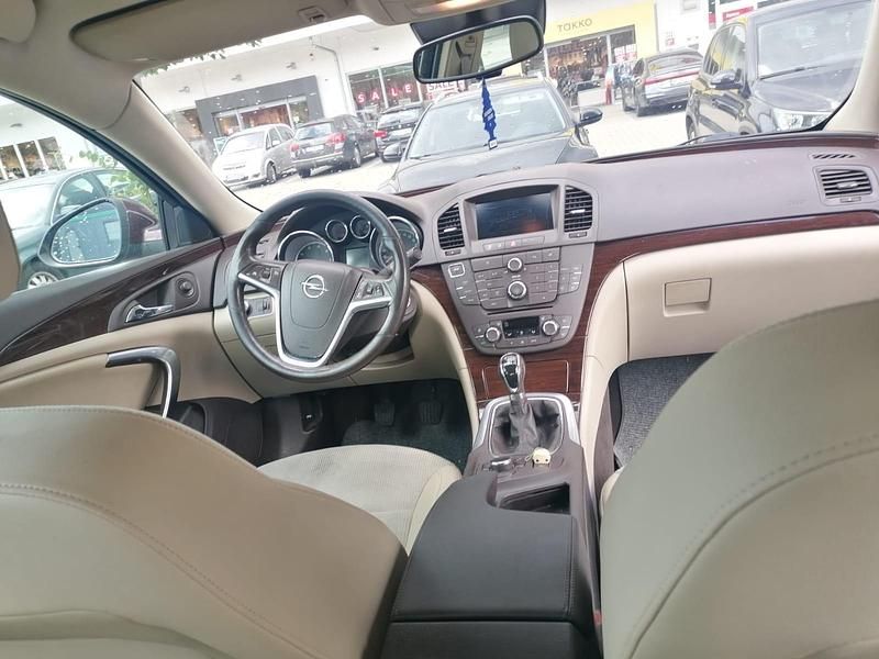 Andere farben Gebraucht 2012 Opel Insignia Limousine | 5.000 € (Fairer Preis) - Bild 1/4