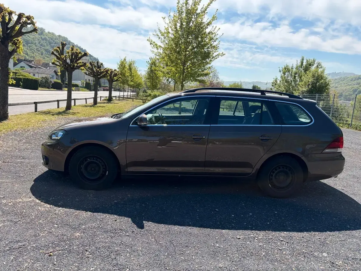 Gebraucht VW Golf VI 166 PS (122 kW) 2011 Braun Kleinwagen