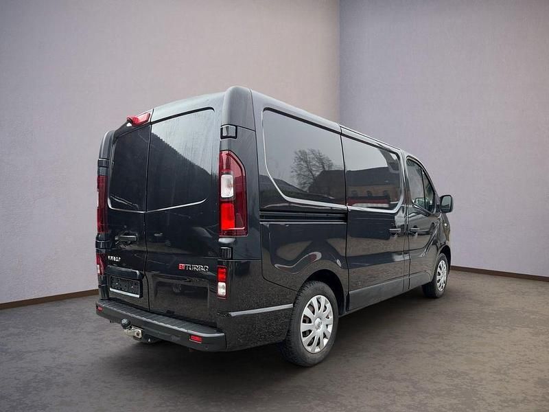 Gebraucht Opel Vivaro 120 PS (88 kW) 2016 Schwarz Van / Kleinbus