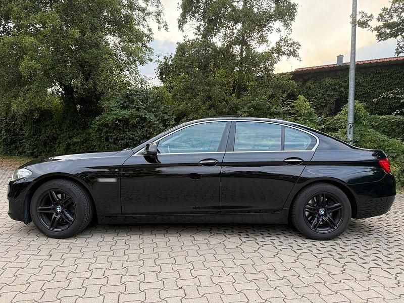 Gebraucht BMW 520 190 PS (139 kW) 2015 Schwarz Limousine