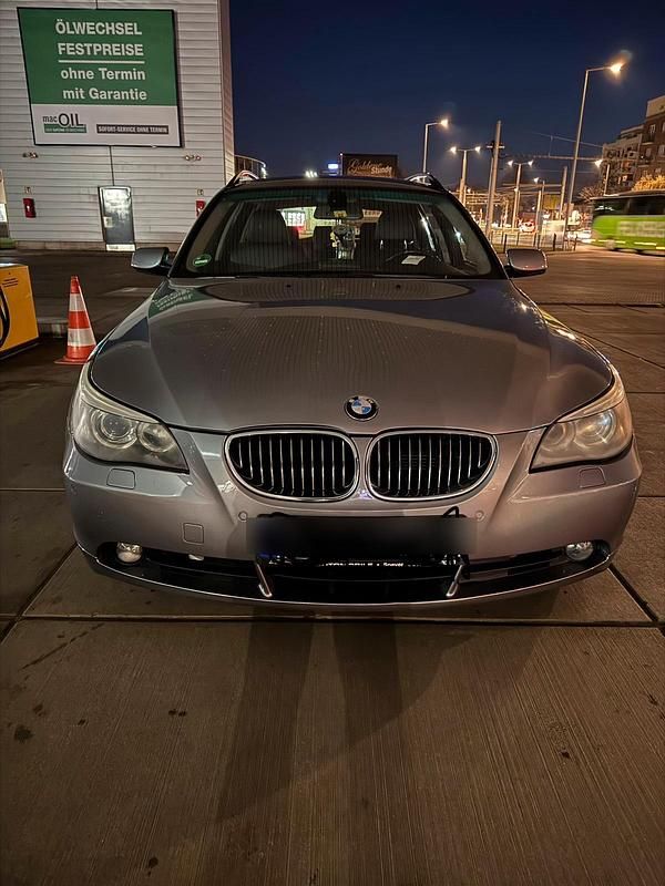 Gebraucht BMW 525 192 PS (141 kW) 2024 Silber Kombi