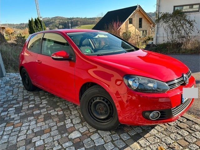 Rot Gebraucht 2010 VW Golf VI Comfortline Limousine | 4.250 € (Guter Preis) - Bild 1/4