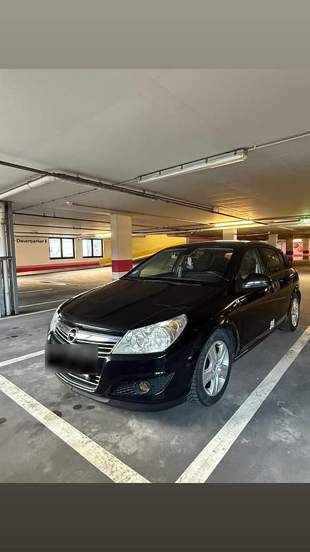 Gebraucht Opel Astra 116 PS (85 kW) 2009 Schwarz Kleinwagen