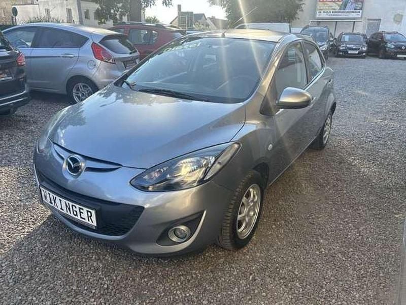 Plutossilber metallic Gebraucht 2014 Mazda 2 Center-Line Kleinwagen | 3.999 € (Guter Preis) - Bild 1/4