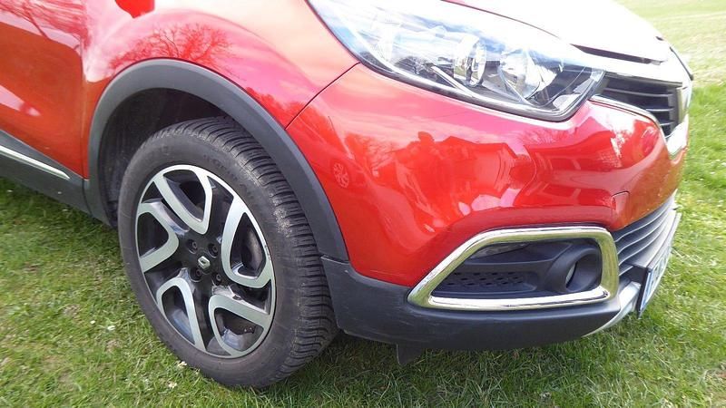 Gebraucht Renault Captur 118 PS (86 kW) 2015 Rot SUV