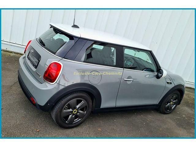 Gebraucht Mini Cooper Sport 135 kW (184 PS) 2022 Hellgrau (moonwalk grey (meta) (metallic) Kleinwagen