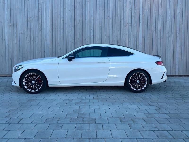 Gebraucht Mercedes C220 170 PS (125 kW) 2016 Weiß Coupé