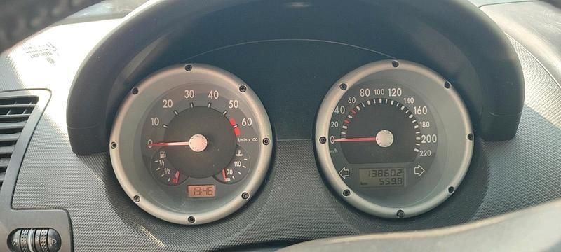 Gebraucht VW Polo 75 PS (55 kW) 2002 Schwarz Kleinwagen