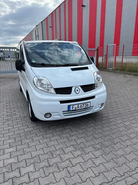 Gebraucht Renault Trafic 116 PS (85 kW) 2007 Weiß Van / Kleinbus