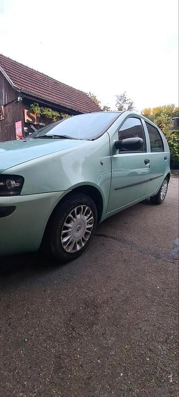 Gebraucht Fiat Punto 60 PS (44 kW) 2001 Schwarz Kleinwagen