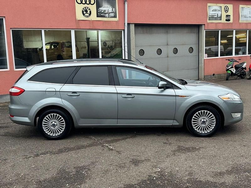 Gebraucht Ford Mondeo Titanium 145 PS (106 kW) 2009 Grau Kombi