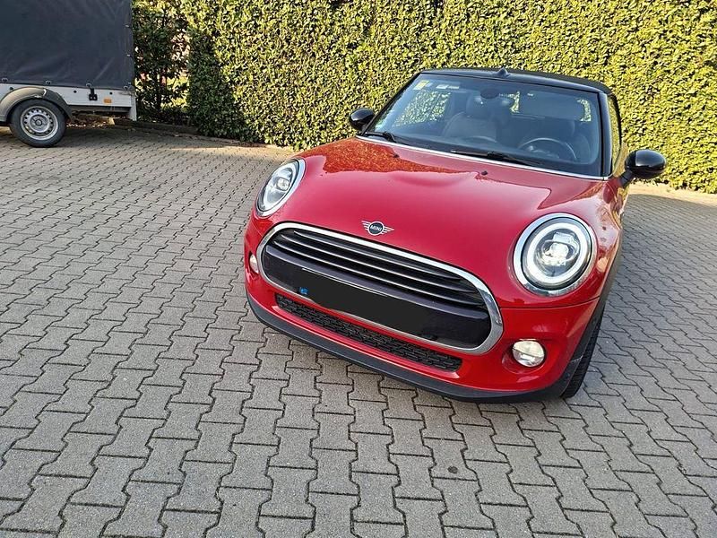 Gebraucht Mini Cooper 136 PS (100 kW) 2018 Rot Kleinwagen