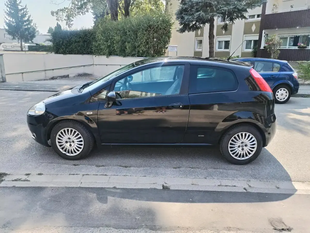 Gebraucht Fiat Punto 90 PS (66 kW) 2006 Schwarz Kleinwagen