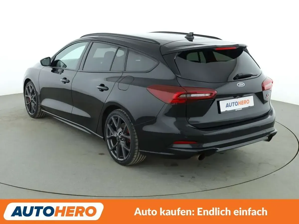 Gebraucht Ford Focus ST 280 PS (205 kW) 2023 Agate black Kombi