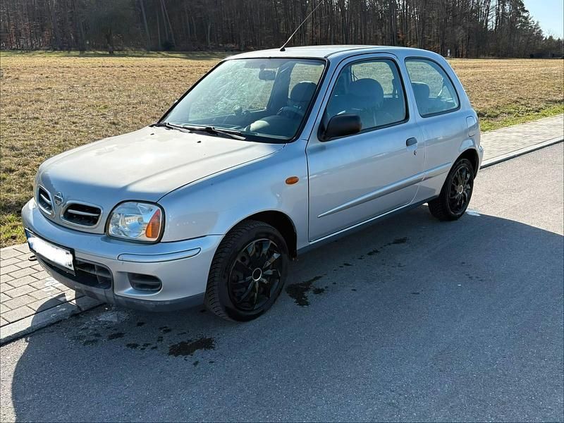 Gebraucht Nissan Micra 60 PS (44 kW) 2002 Silber Kleinwagen
