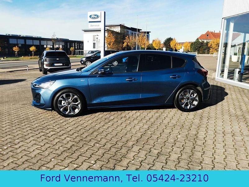 Gebraucht Ford Focus ST-Line X 155 PS (114 kW) 2025 Blau Limousine