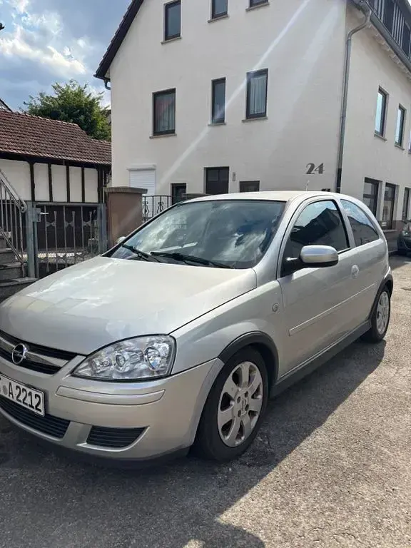 Gebraucht Opel Corsa 80 PS (58 kW) 2005 Silber Kleinwagen