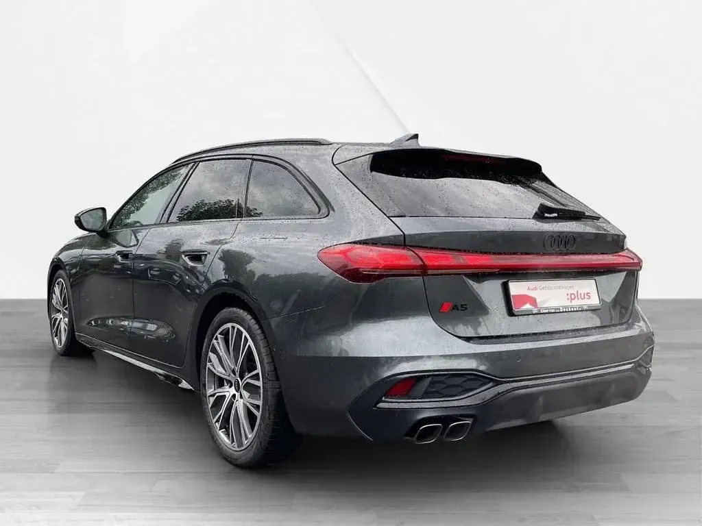Gebraucht Audi A5 Ambiente 204 PS (150 kW) 2025 Daytonagrau perleffekt Kombi