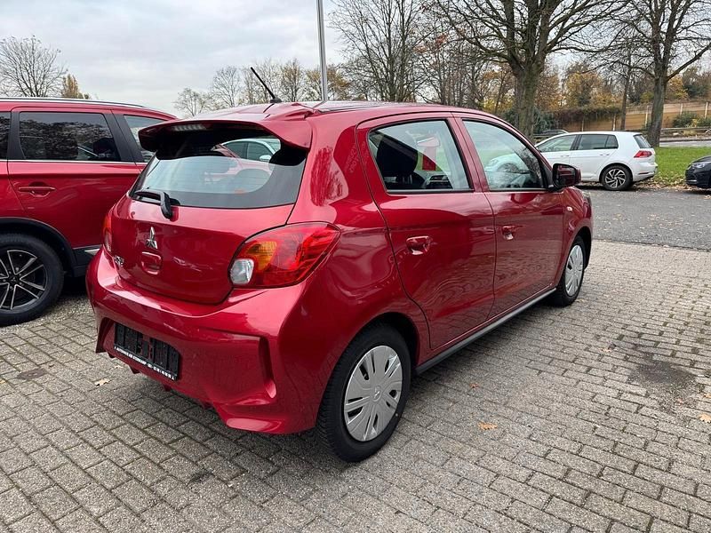 Gebraucht Mitsubishi Space Star Select 71 PS (52 kW) 2023 Rot Kleinwagen