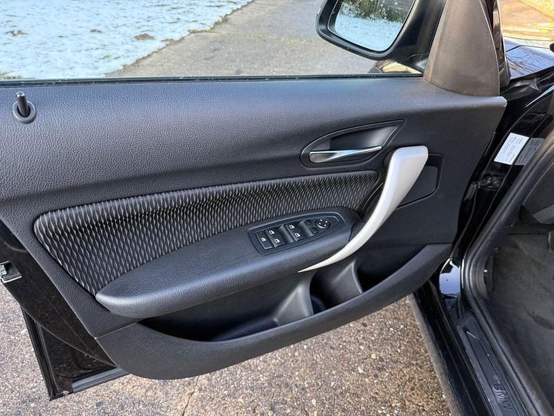 Gebraucht BMW 120 184 PS (135 kW) 2014 Schwarz Kleinwagen