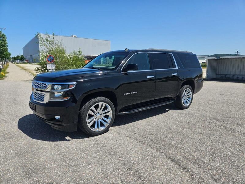 Schwarz Gebraucht 2015 Chevrolet Suburban LT SUV | 25.500 € - Bild 1/4