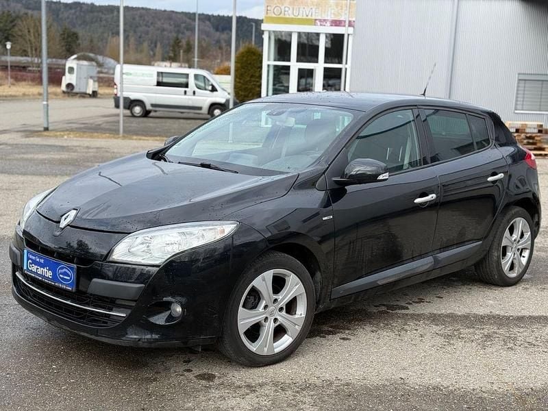 Gebraucht Renault Mégane Bose Edition 131 PS (96 kW) 2011 Schwarz Limousine