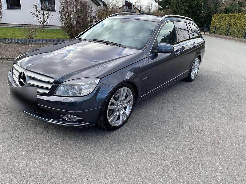 Gebraucht Mercedes C350 272 PS (200 kW) 2009 Grau Kombi