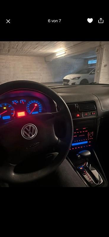 Gebraucht VW Golf IV 101 PS (74 kW) 2002 Blau Kleinwagen