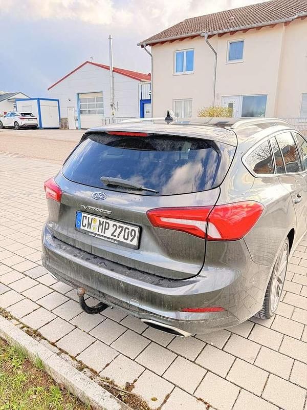 Gebraucht Ford Focus Vignale 150 PS (110 kW) 2020 Grau Kombi