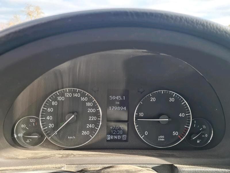 Grau Gebraucht 2004 Mercedes C220 Kombi | 3.500 € (Fairer Preis) - Bild 1/4