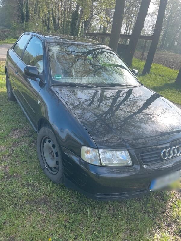 Schwarz Gebraucht 2000 Audi A3 Kleinwagen | 500 € (Superpreis) - Bild 1/4