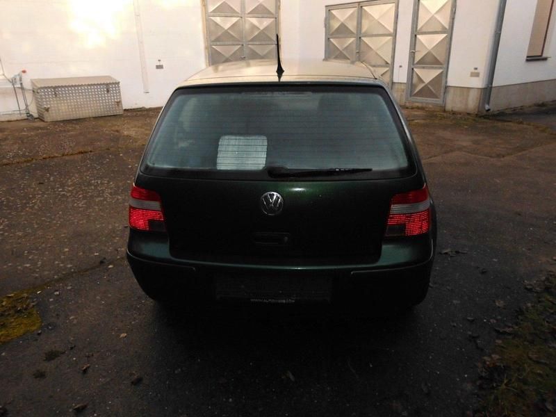 Gebraucht VW Golf IV 75 PS (55 kW) 2003 Grün Limousine